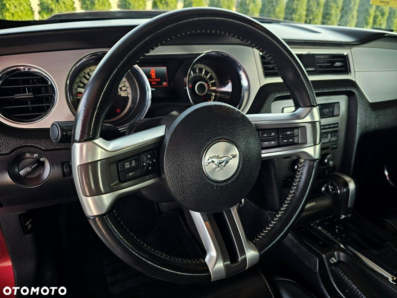 Ford Mustang - 16