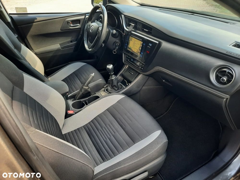 Toyota Auris 1.6 Comfort - 9