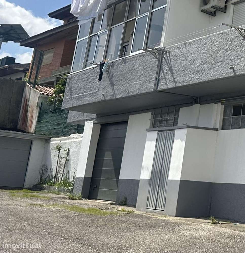 Vendo Garagem/Armazém Junto ao seminario em Leiria - Grande imagem: 2/16