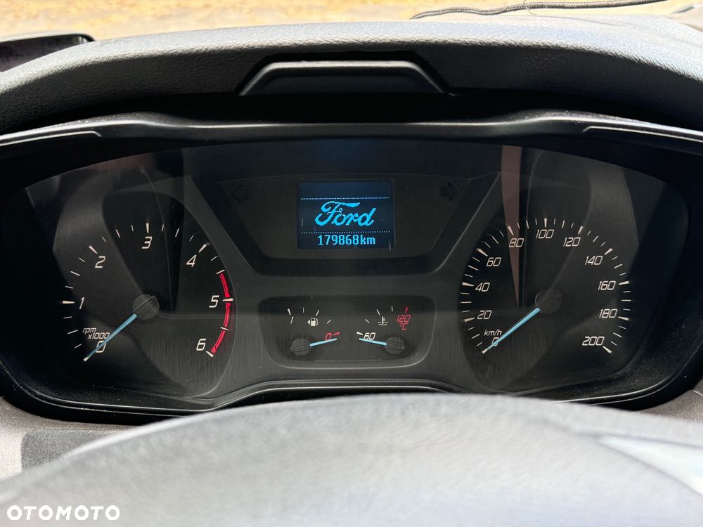 Ford Transit Jumbo - 12