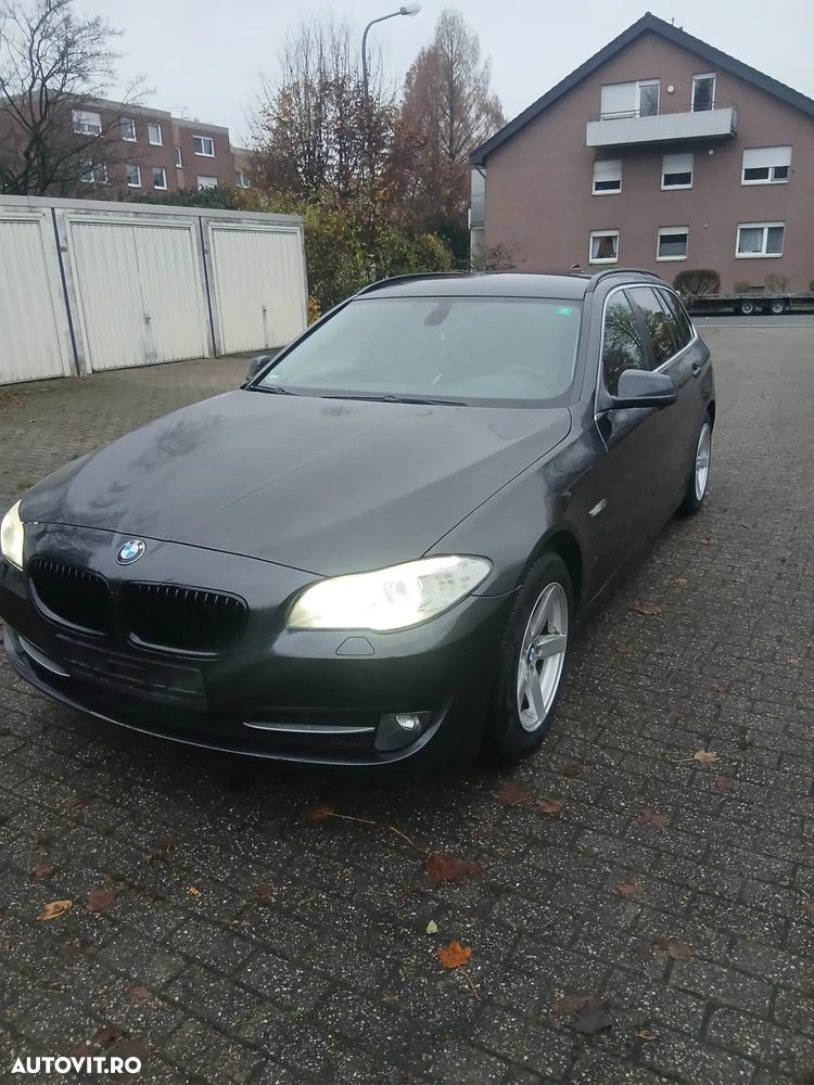 BMW Seria 5 525d Touring Sport-Aut. - 2