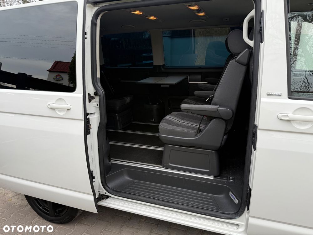 Volkswagen Multivan - 27