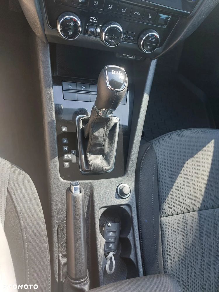 Skoda Octavia 2.0 TDI Style DSG - 5