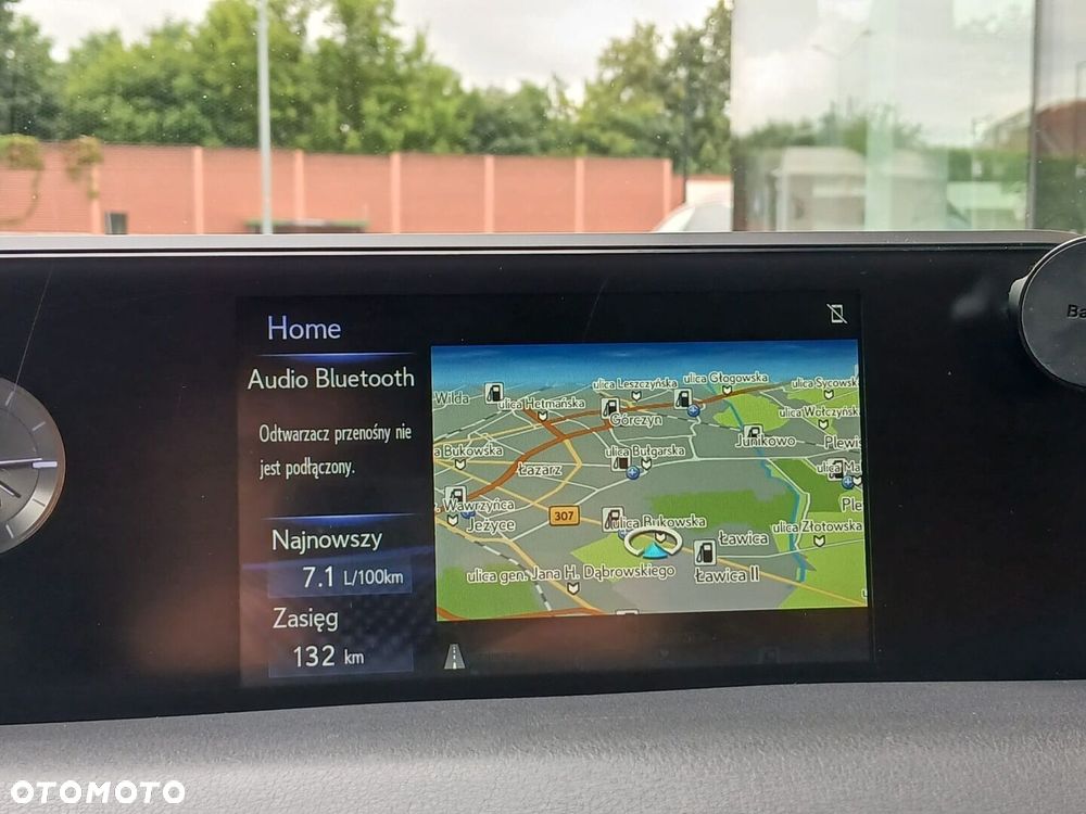Lexus UX - 15