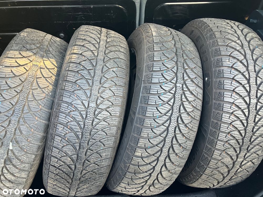 Ford Fiesta 1.4 Ghia - 12