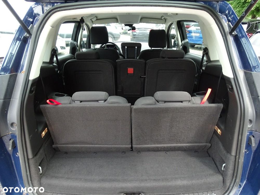 Ford Grand C-MAX - 28