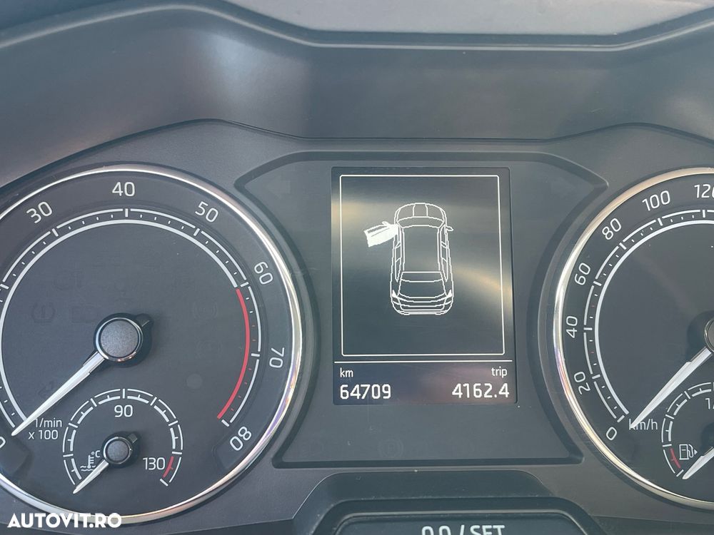 Skoda Kamiq 1.0 TSI DSG Style - 8