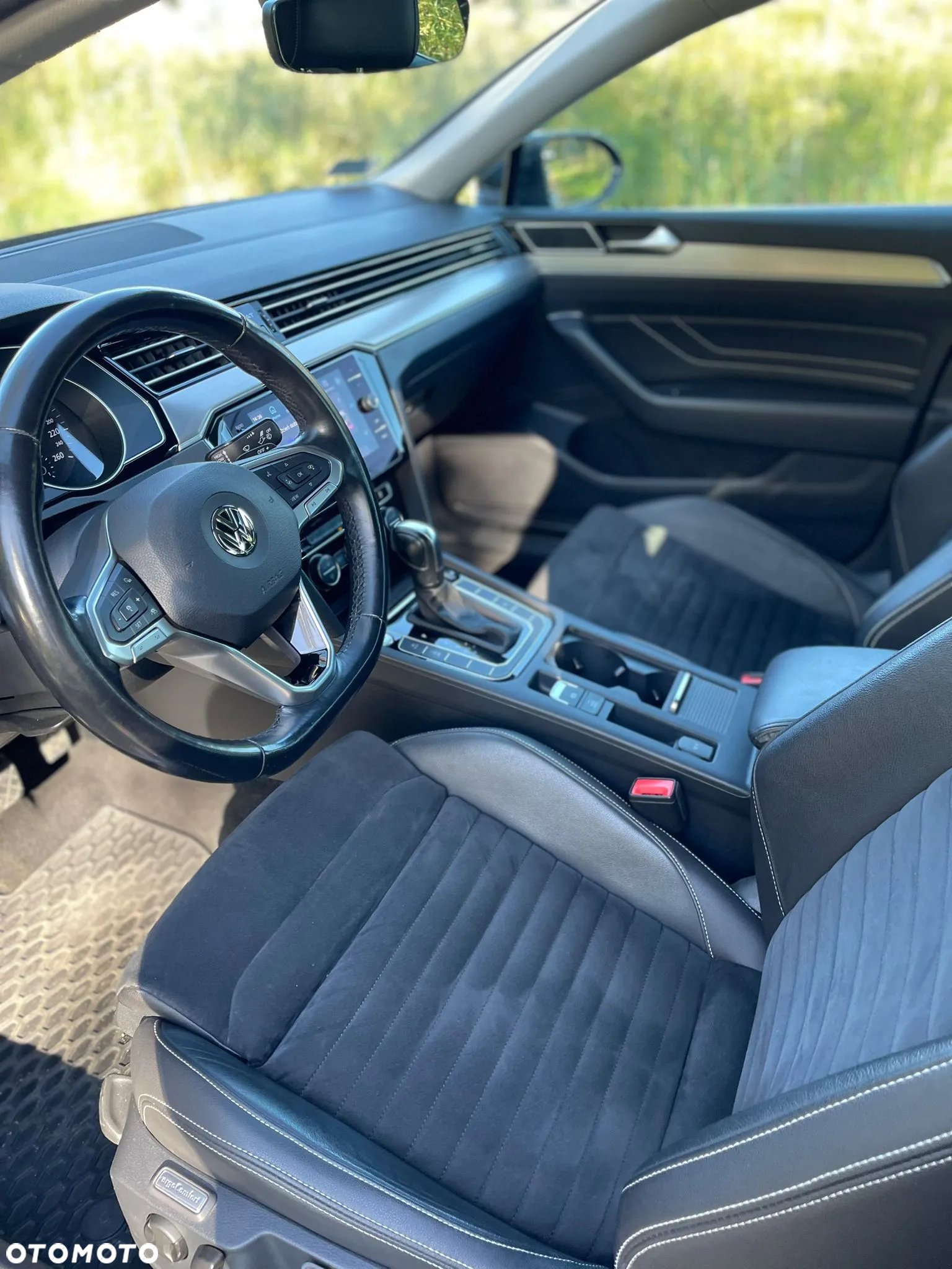 Volkswagen Passat 2.0 TDI EVO Elegance DSG - 12