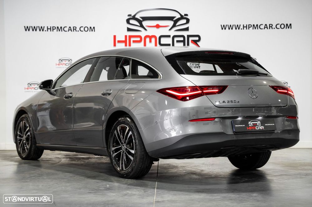 Mercedes-Benz CLA 250 e Shooting Brake Progressive - 11