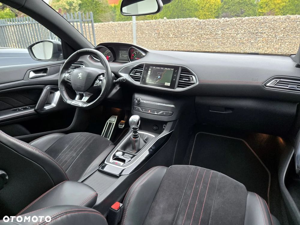 Peugeot 308 1.6 e-THP GT S&S - 6