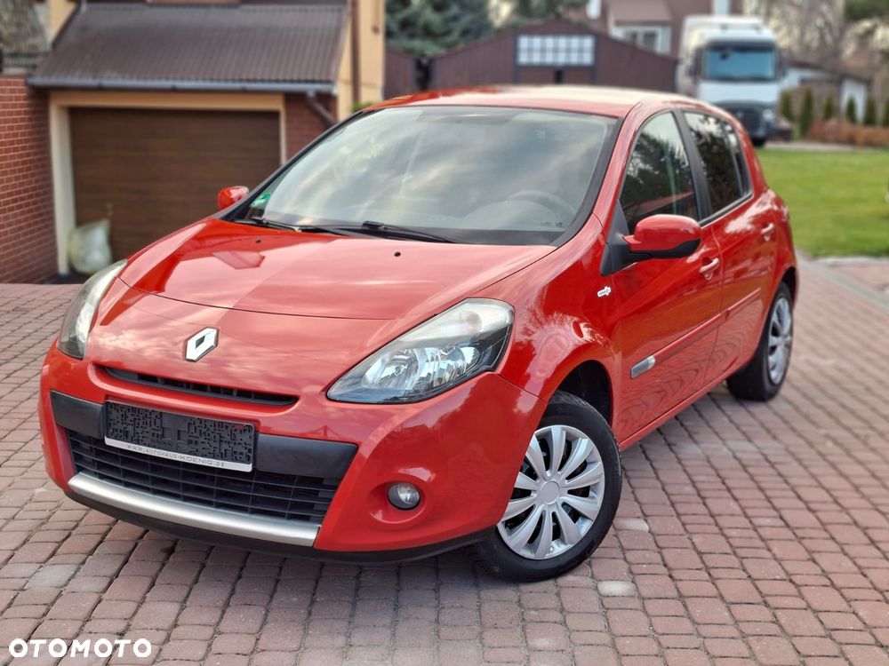 Renault Clio 1.2 16V 75 TomTom Edition - 1