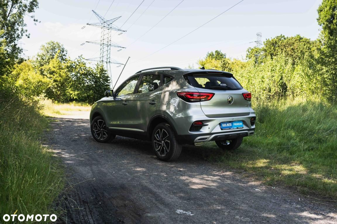 MG ZS - 6
