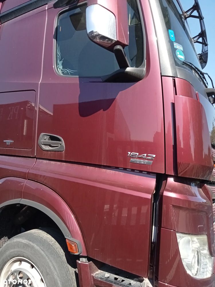 Kabina Mercedes-Benz Actros 1842 LS - 3