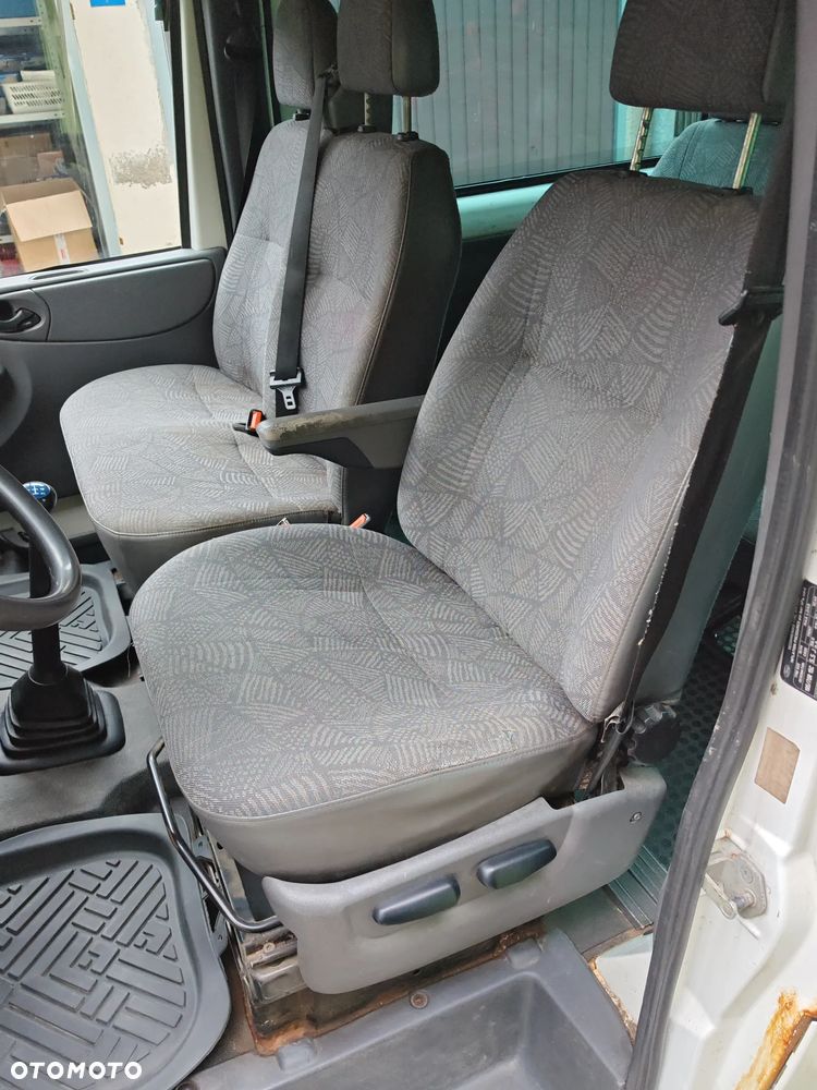 Ford Transit - 9