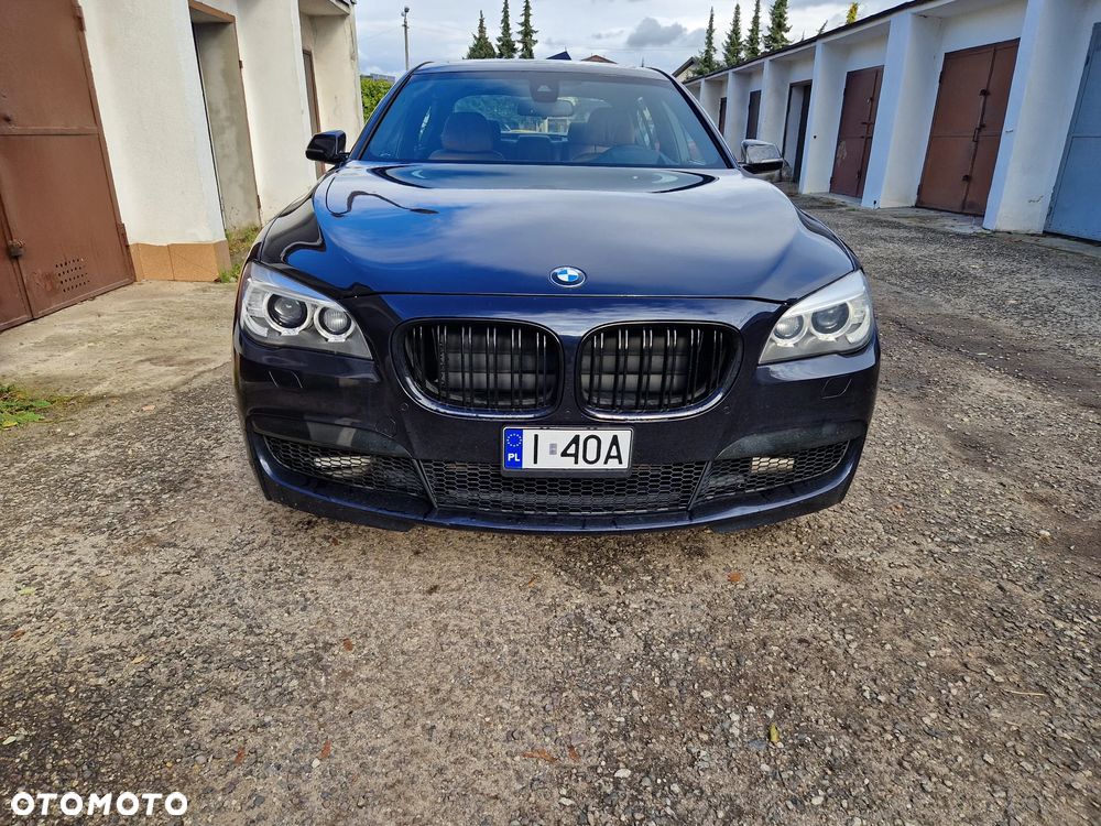 BMW Seria 7 740Li - 1