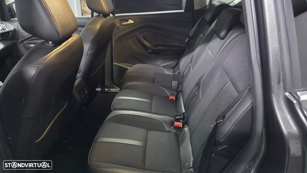 Ford C-Max 1.0 SCTi Titanium S/S - 26