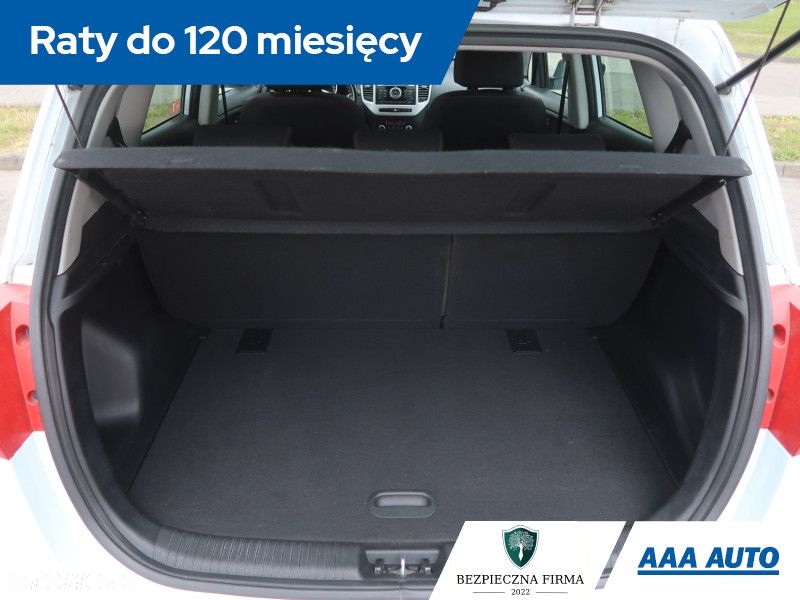Kia Venga - 15