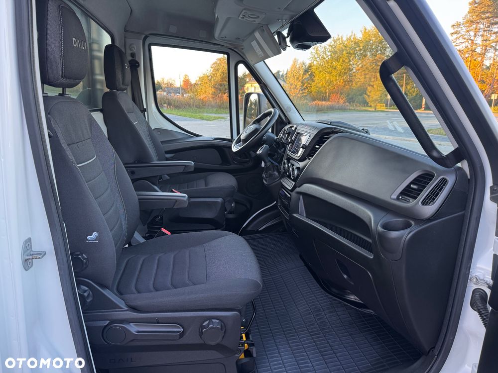 Iveco Daily 2023r Hi-Matic‼️70C18H‼️3.0 // Winda Dhollandia 1000KG // Plandeka 16 Palet 2x Firanka + Dach zsuwany ‼️Wysokość rampowa Full LED Tempomat Aktywny ACC Salon Polska 6.43mx2.45mx2.70m DMC7200KG Faktura Vat 23% - 21