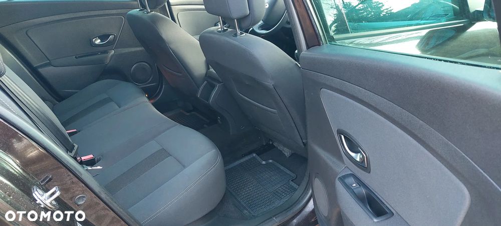 Renault Megane TCe 130 Night and Day - 21