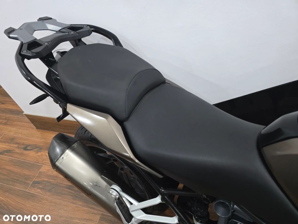 BMW R - 22