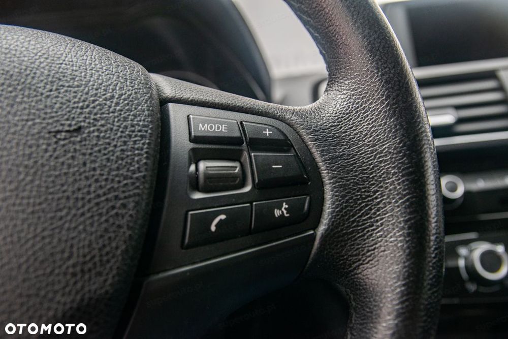 BMW Seria 1 118i - 18