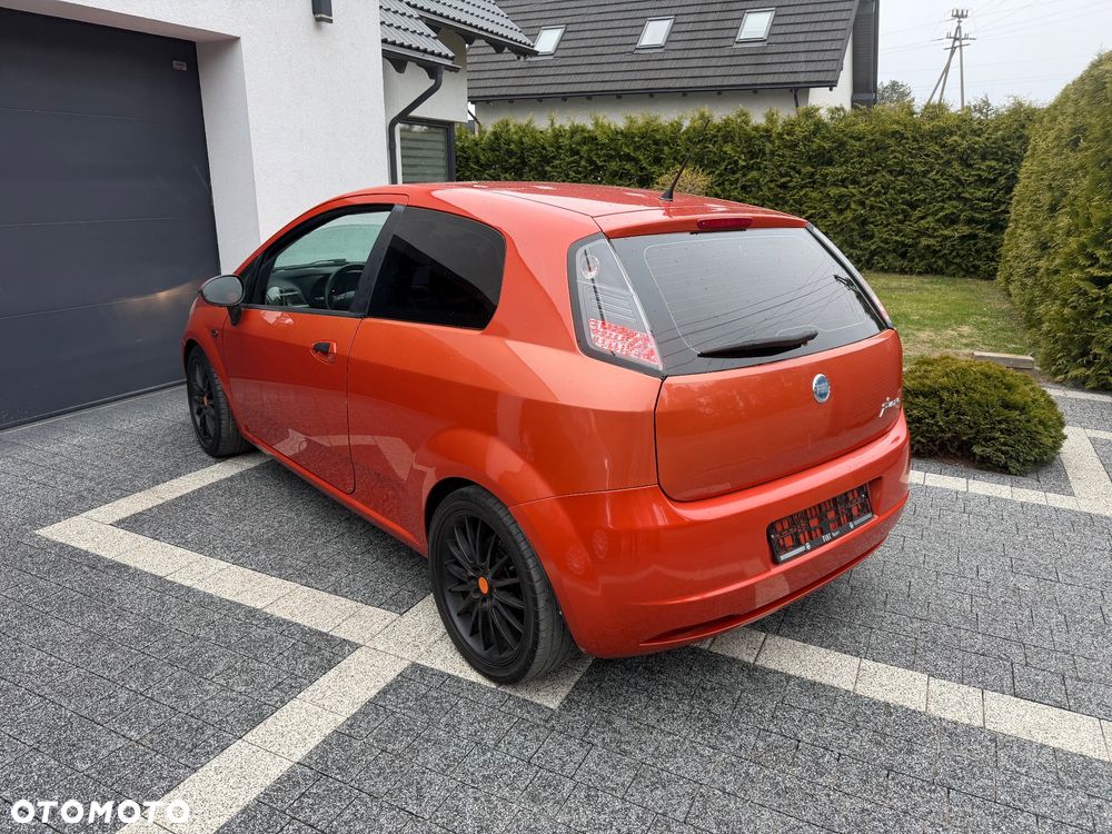 Fiat Punto 1.4 16V Sporting - 1