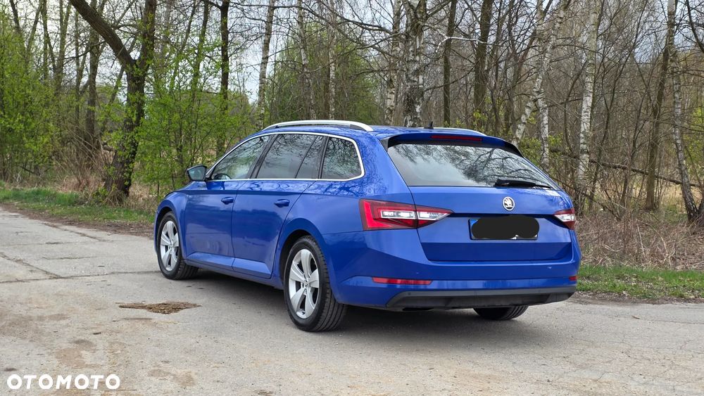 Skoda Superb 2.0 TDI DSG Style - 5