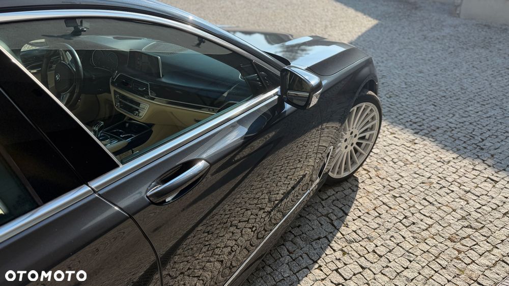 BMW Seria 7 740Li - 12