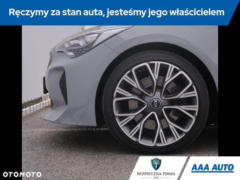 Kia Stinger - 16