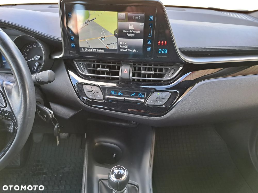Toyota C-HR - 22