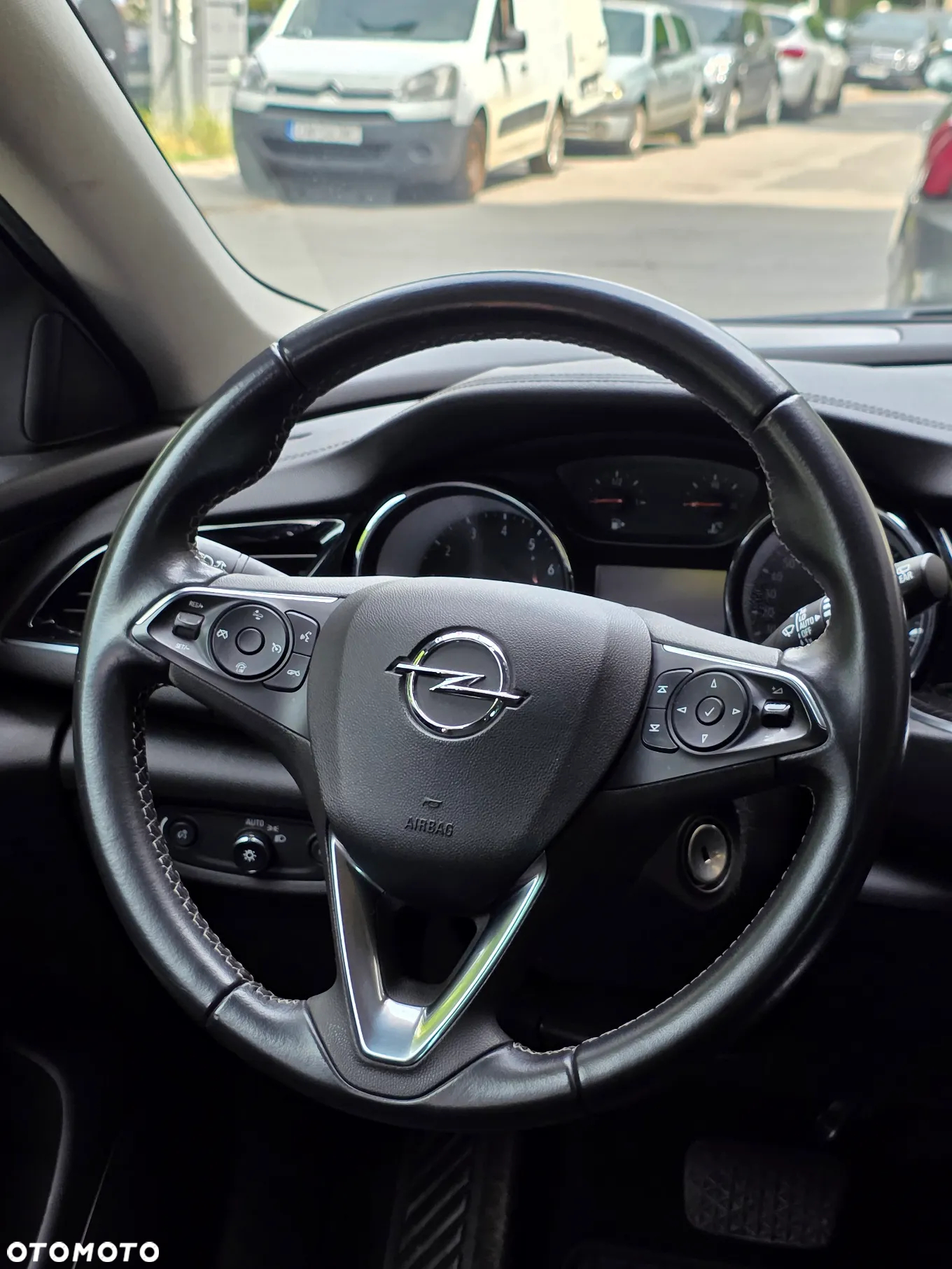 Opel Insignia 1.5 T GPF Exclusive S&S - 9