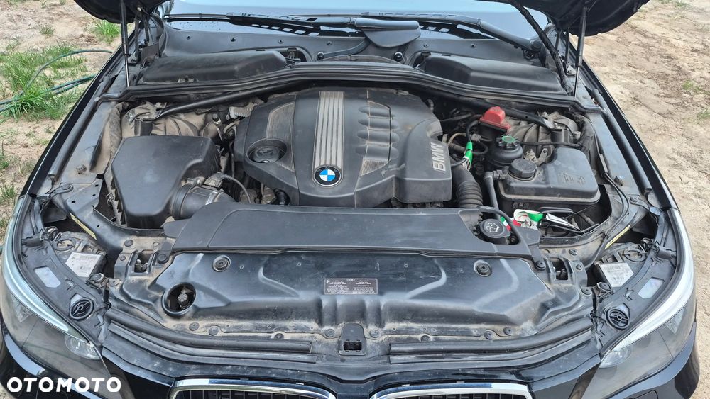 BMW Seria 5 520d - 27