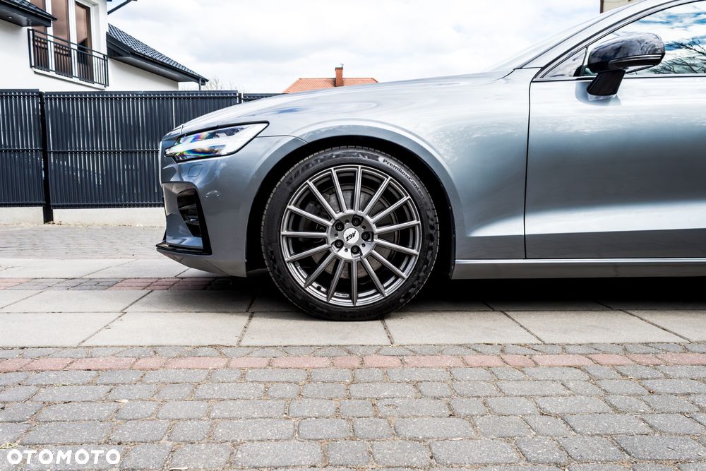 Volvo V60 T5 AWD Geartronic R-Design - 5