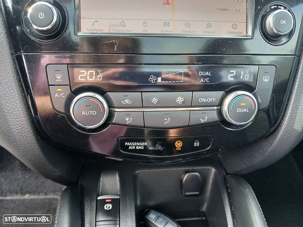 Nissan Qashqai 1.5 dCi N-Connecta - 27