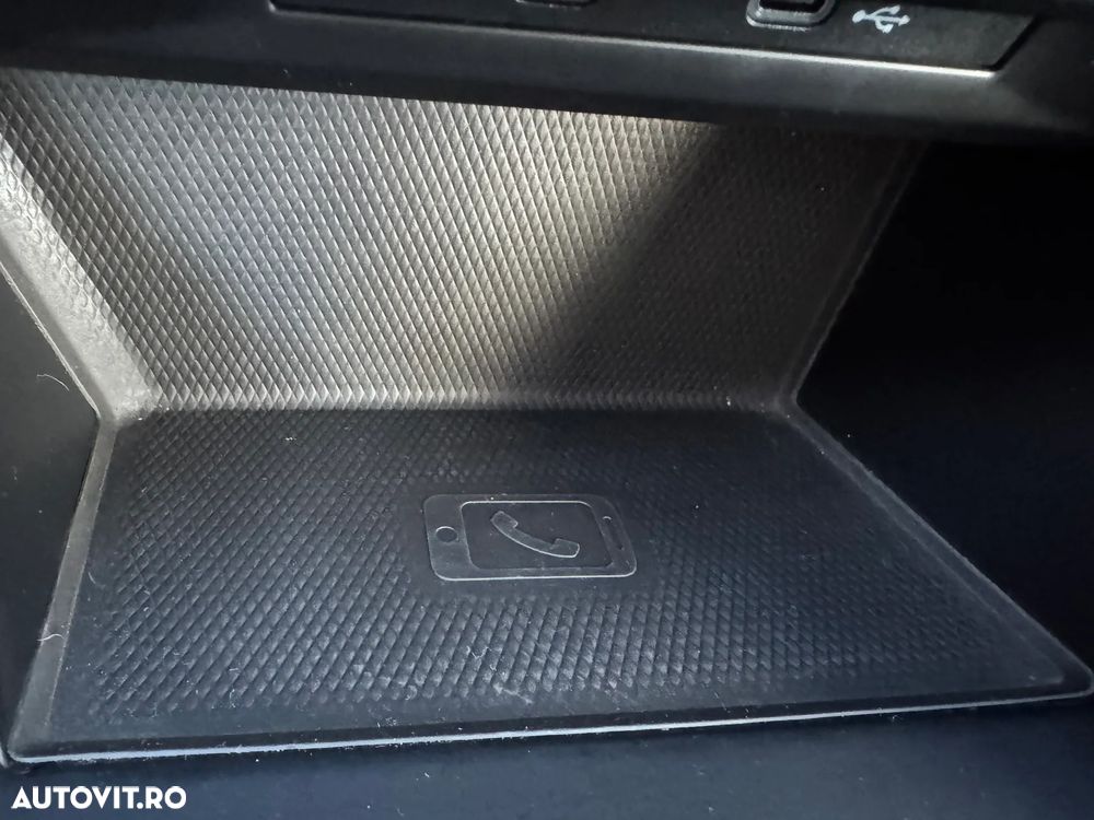 Volkswagen Golf 2.0 TDI DSG Style - 20