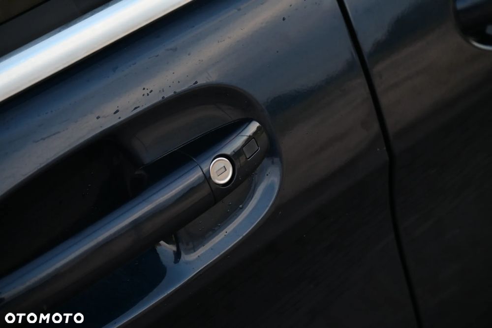 Mercedes-Benz Klasa V 300 d 4-Matic Avantgarde 9G-Tronic (d³ugi) - 33