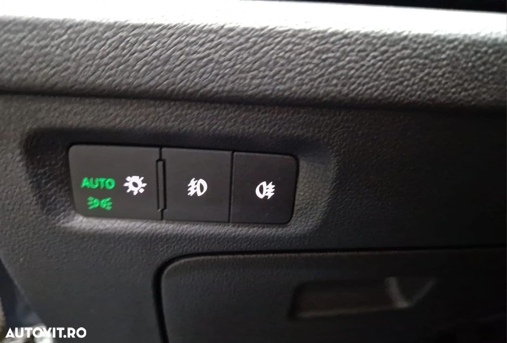 Skoda Octavia 2.0 TDI Ambition - 13