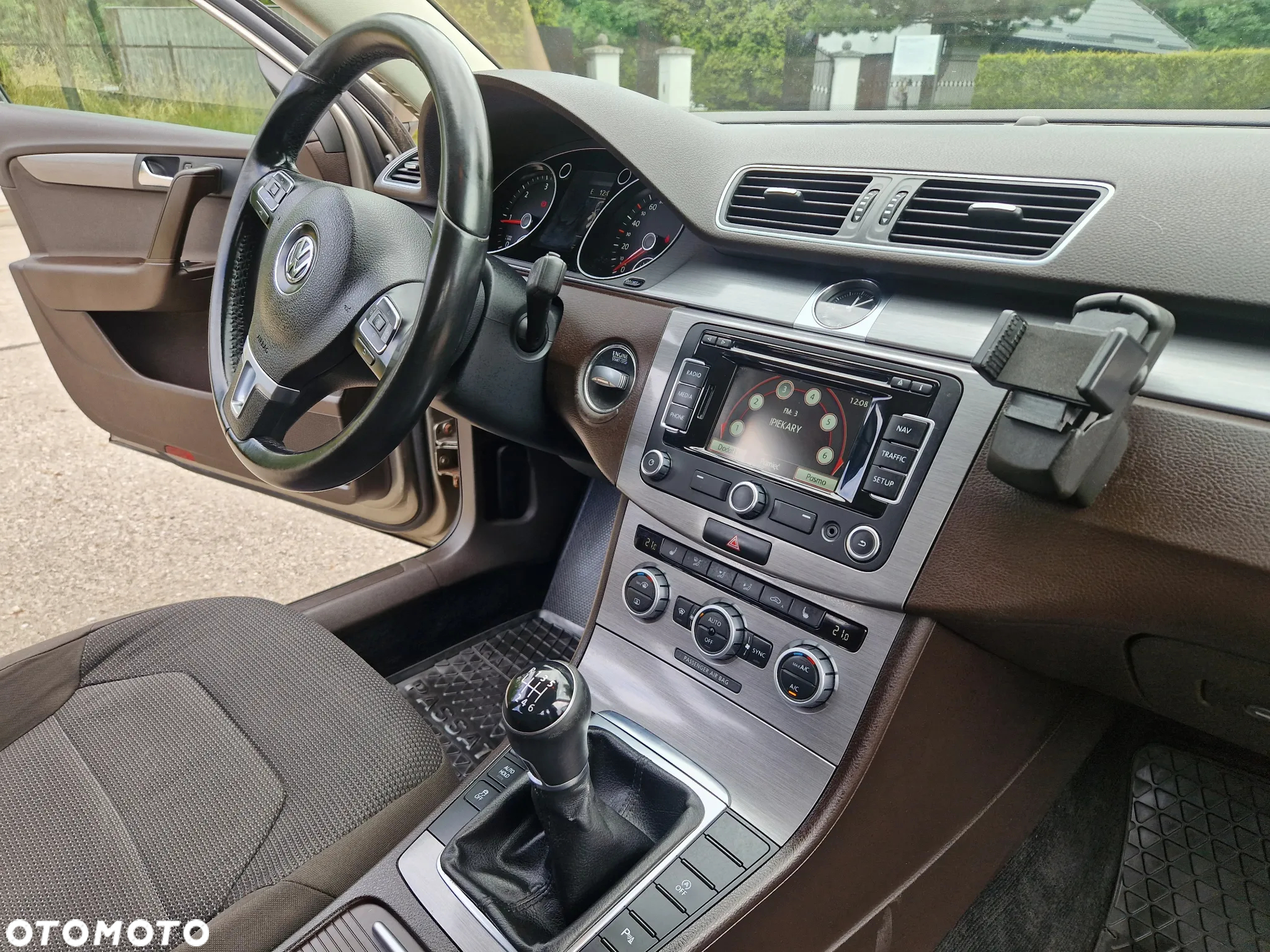 Volkswagen Passat 2.0 TDI Edition 40 - 18
