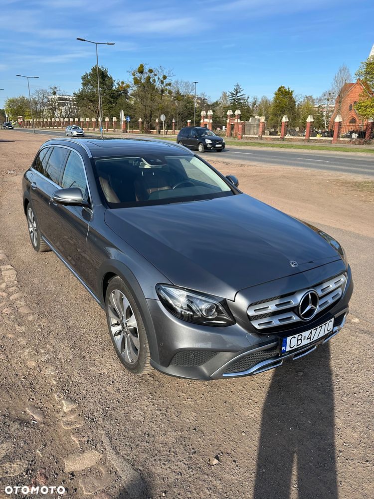 Mercedes-Benz Klasa E 220 d 4-Matic All-Terrain - 13