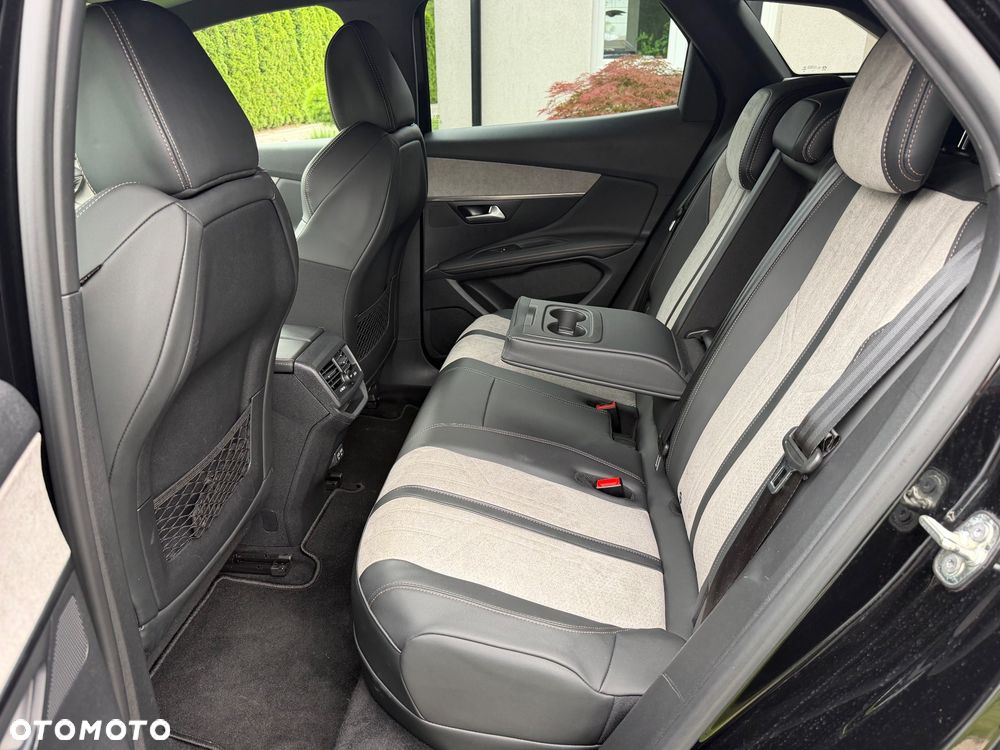 Peugeot 3008 225 e-EAT8 GT - 26