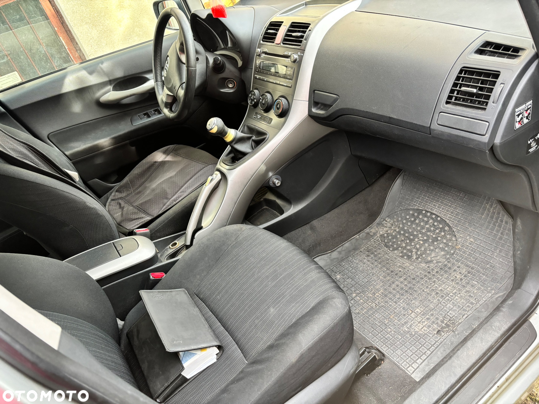 Toyota Auris 1.6 VVT-i Luna - 2