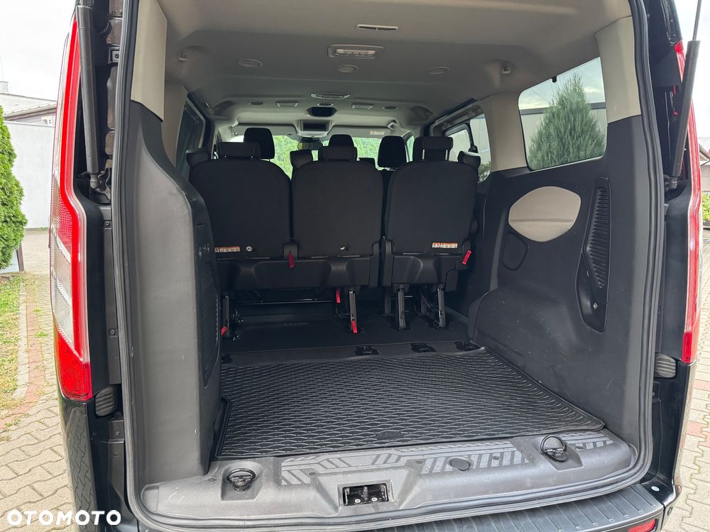 Ford Tourneo Custom 2.0 EcoBlue L1 Titanium - 23