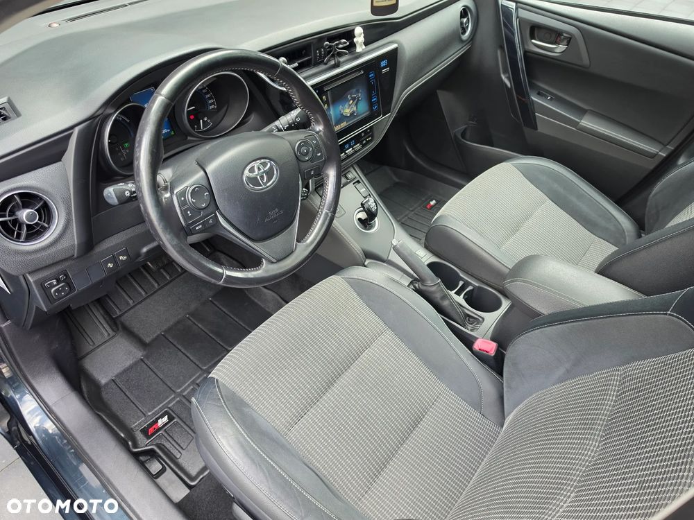 Toyota Auris - 3