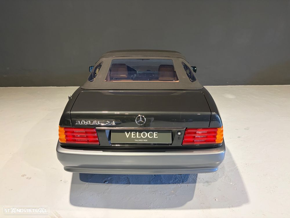 Mercedes-Benz SL 300 - 6