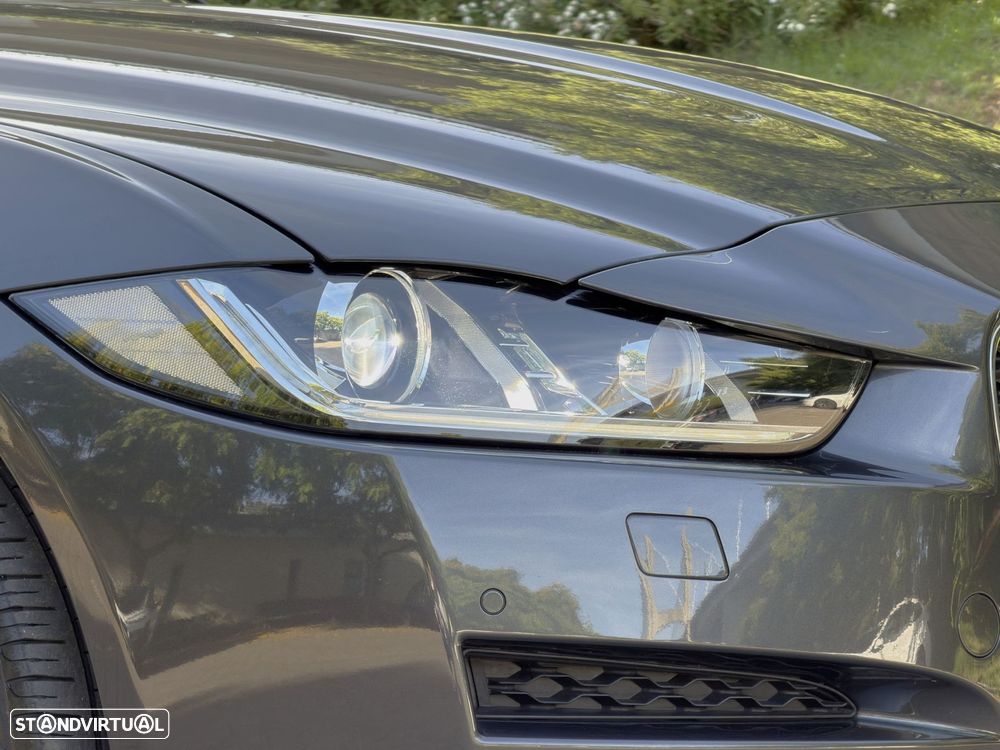 Jaguar XE 2.0 D Prestige Aut. - 49
