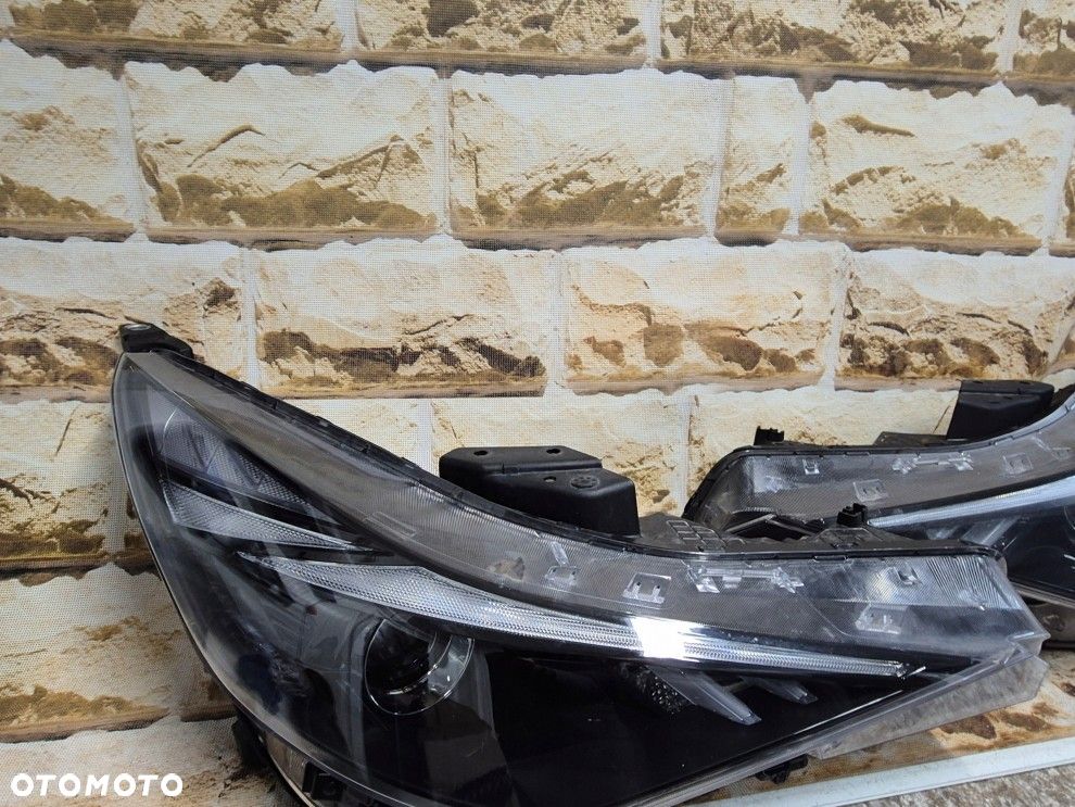 hyundai elantra VII 7 zwykła lampa soczewka europejsa oryginał demontaż - 2