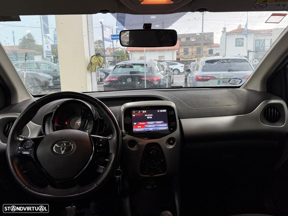 Toyota Aygo 1.0 X-Cite - 6