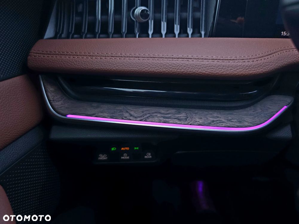 Skoda Superb 1.5 TSI mHEV L&K DSG - 39