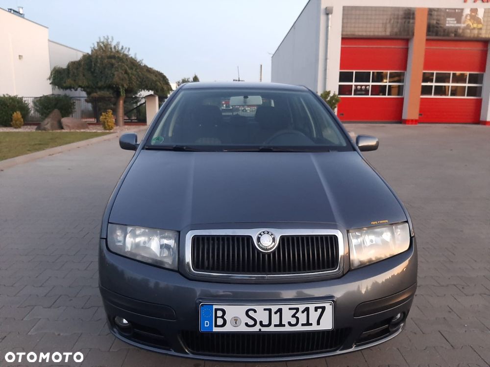Skoda Fabia 2007 photo 2