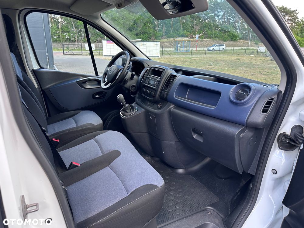 Opel Vivaro - 8